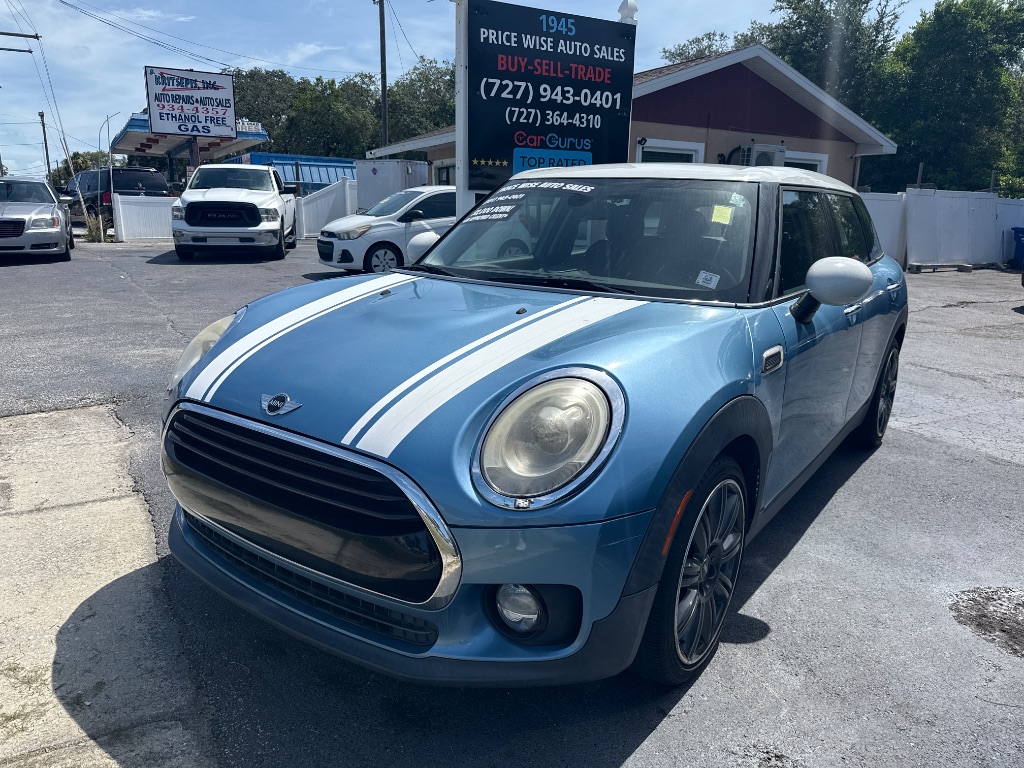 2017 MINI Clubman Base's photo